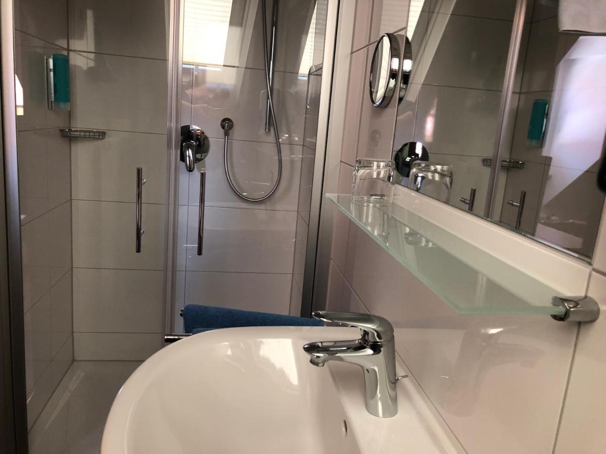 Gasthof Zum Schiff Obereisenheim Kültér fotó