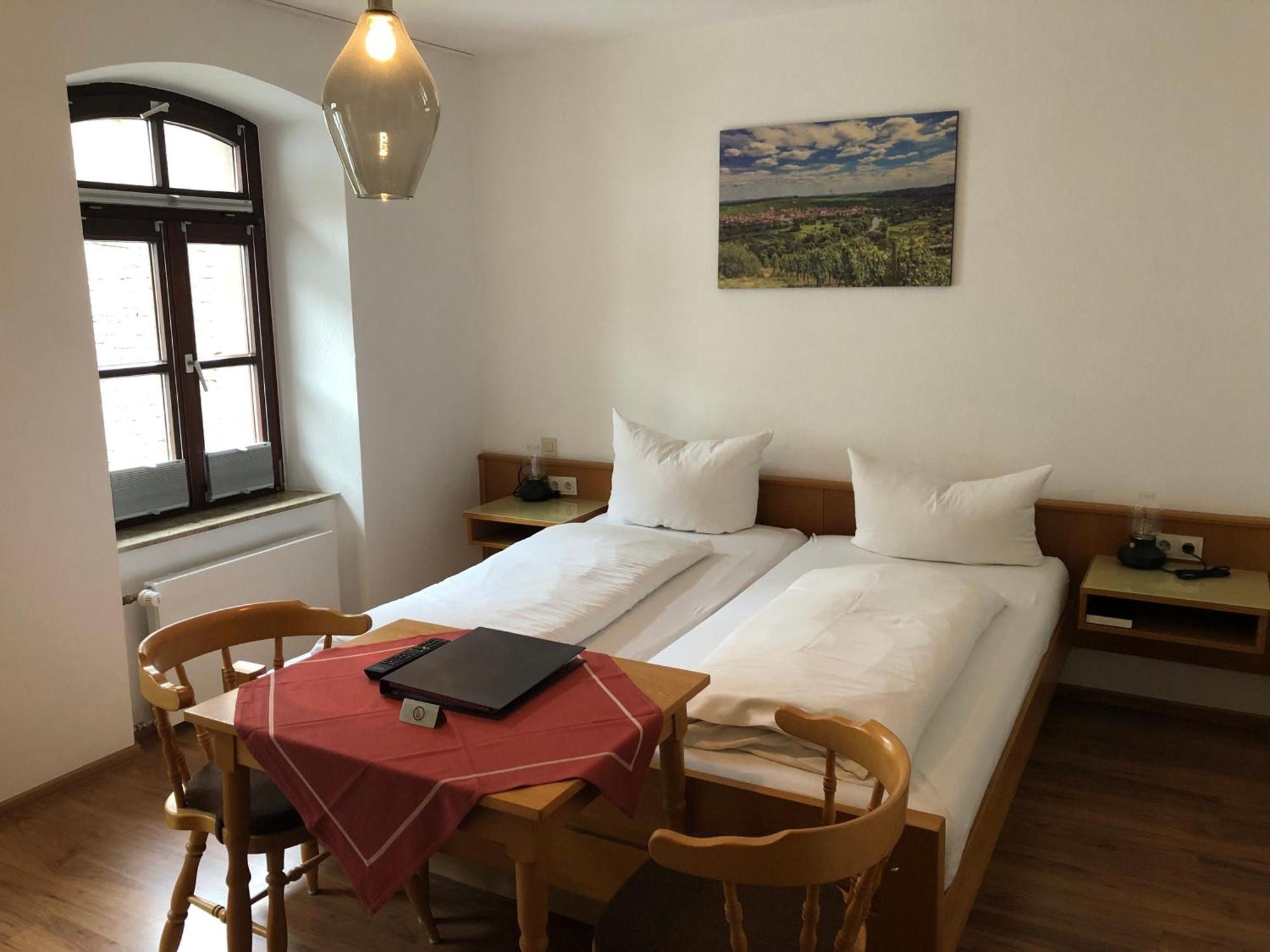 Gasthof Zum Schiff Obereisenheim Kültér fotó